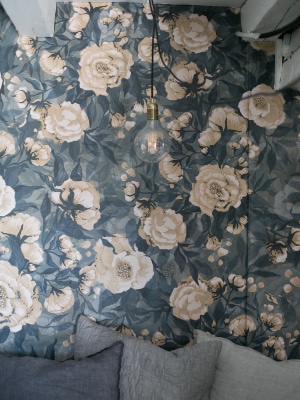 Wallpaper_flowers_blue_romantic_Mrs_Mighetto