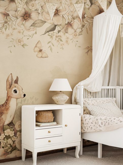floral_glade_mural_wallpaper_Mrs_Mighetto_kidsroom